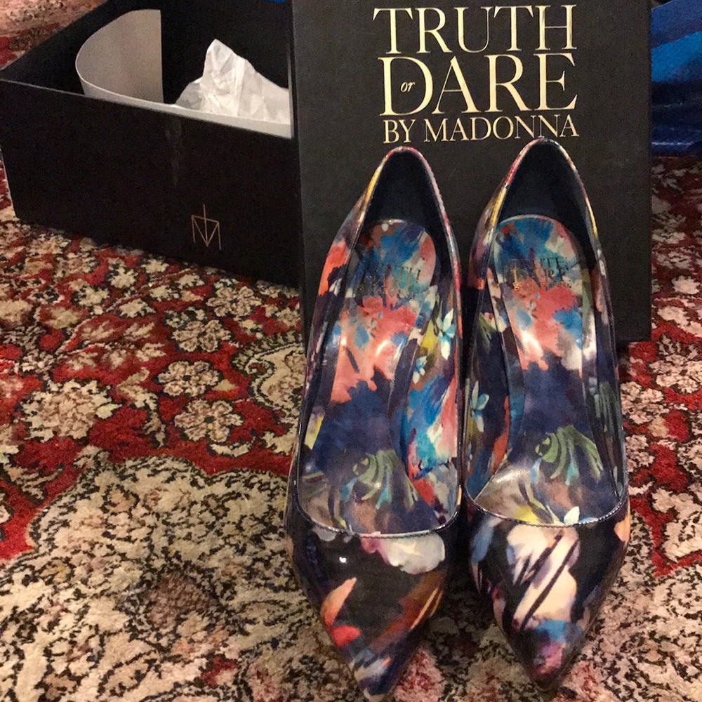 Truth or Dare by Madonna Navy Floral Pumps